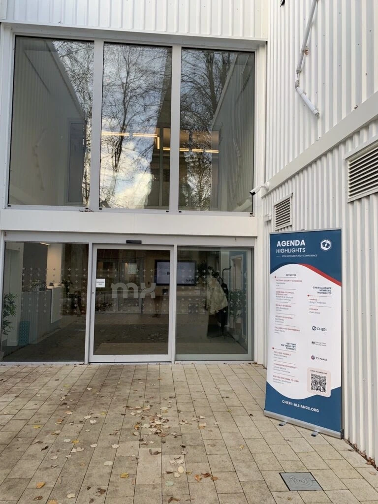 Hub8 MX building with the conference banner outside